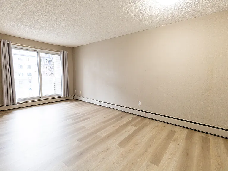 707 57th Ave SW — Photo 10
