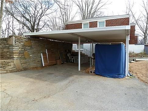 3rd image of 709 Greymont Dr
