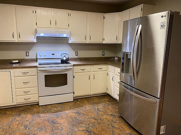 Kitchen all appliances stay