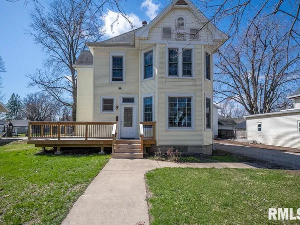 307 N Logan St, Deer Creek, IL 61733