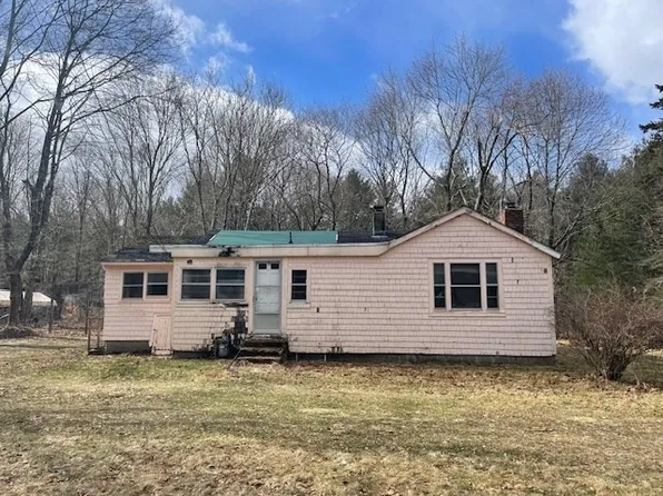 1831 County St, Taunton, MA 02780