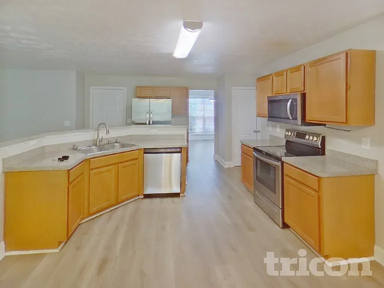 249 Indian Lake Trl — Photo 5