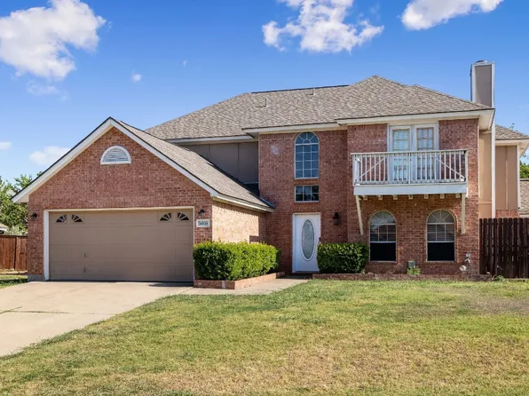 5608 Fairway Cir, Haltom City, TX 76117