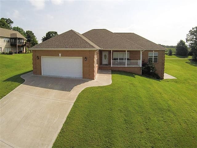 1st image of 118 Autumn View Dr