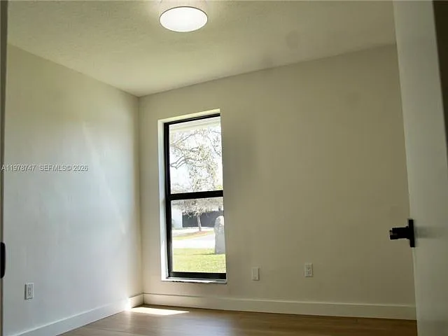 12504 SW 99th Ave — Photo 15
