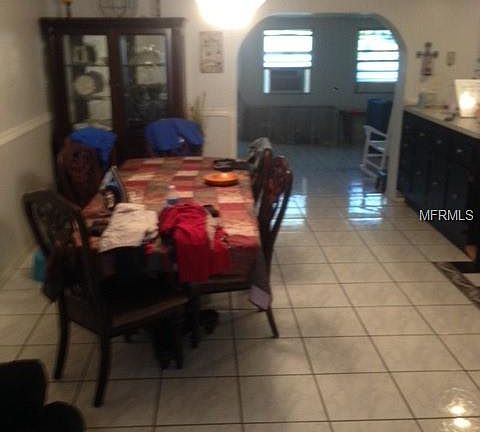 3rd image of 1208 Carriage Ln