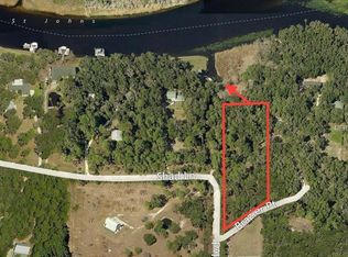 2672 Shad Ln, Geneva, FL 32732