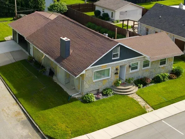10632 Walnut St, Leo, IN 46765