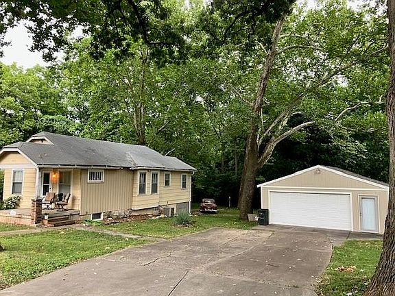 2nd image of 2819 N 51st St
