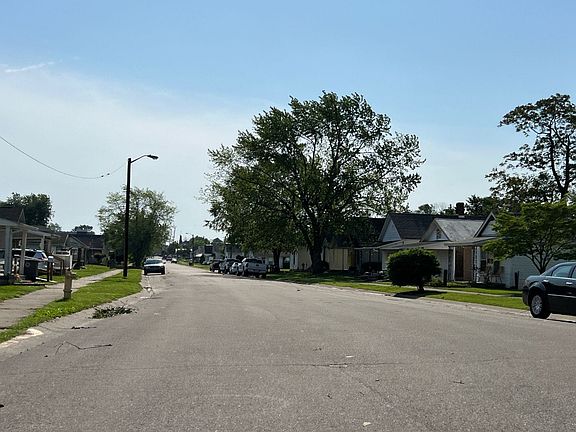 3rd image of 440 Buckeye St