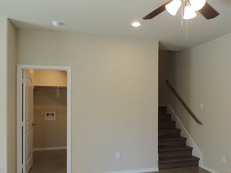 Cottage Pointe — Photo 26