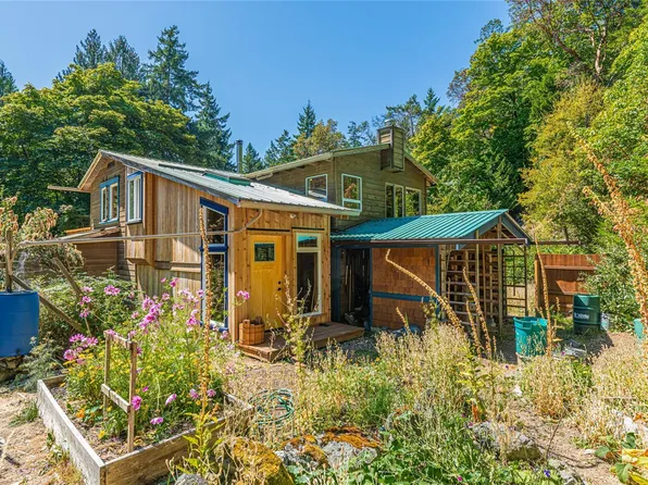 1252 Isabella Point Rd, Saltspring Island, BC V8K 1T5