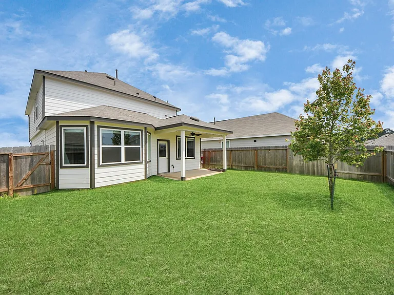 2473 Carp Dr — Photo 38