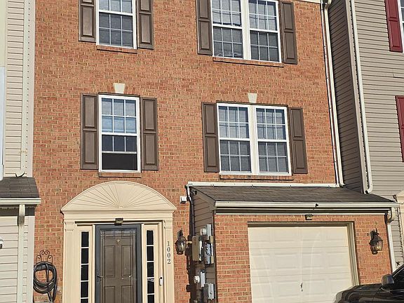 2nd image of 1002 Carlisle Rd