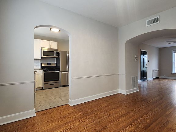 4th image of 7752 Kingsbury Blvd #1305f2d5c