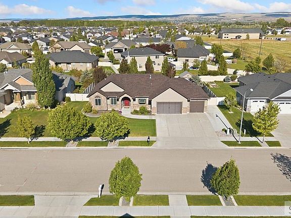 2nd image of 5485 Villa Mirage Ct