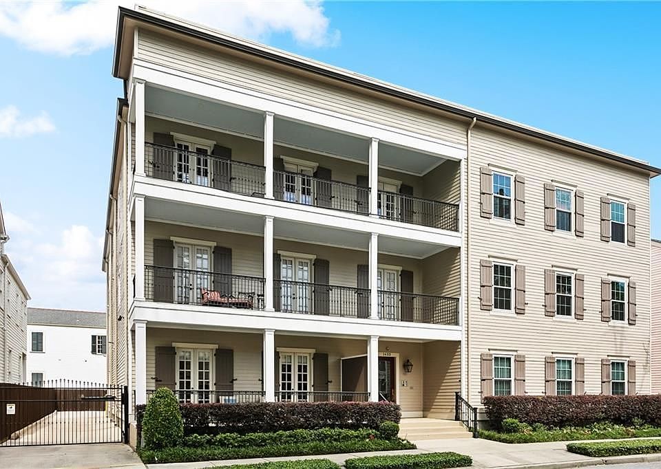 1st image of 1633 1st St APT 101