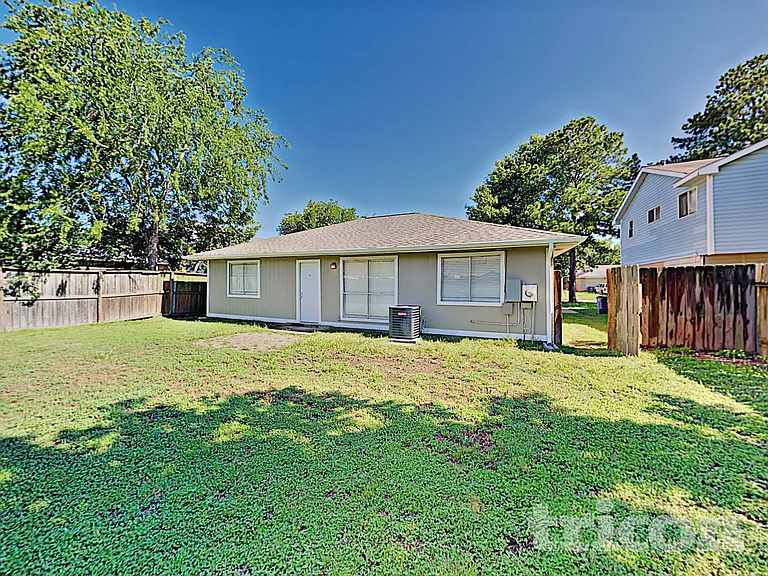 18603 Bridoon Dr — Photo 13