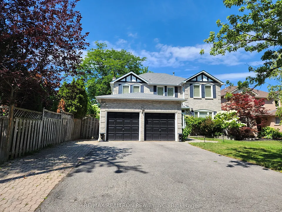 6 Lilley Ct #1