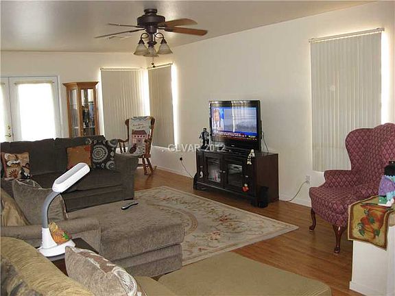 3rd image of 8644 Majestic Pine Ave