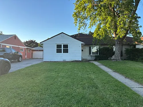 4710 W 88th Pl Photo 1