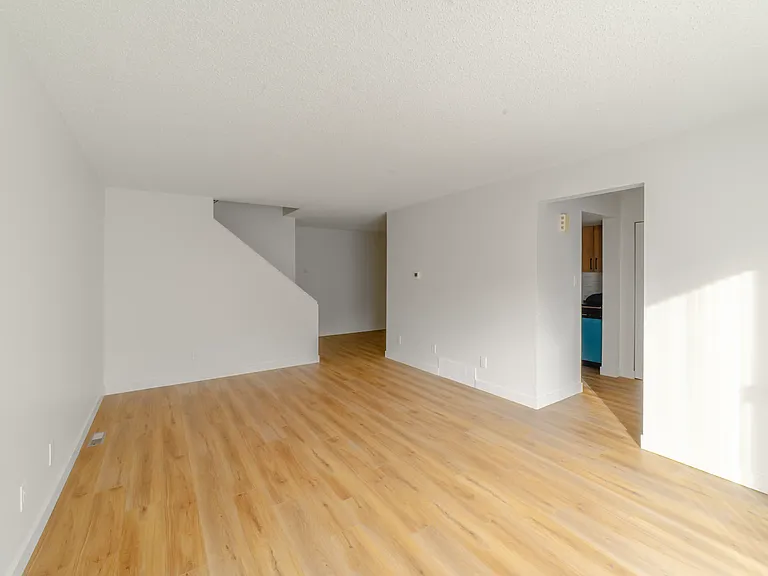 1 Huntington Hl NW — Photo 8