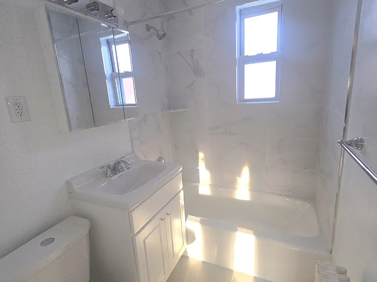 68-45 Cloverdale Blvd #2 — Photo 10