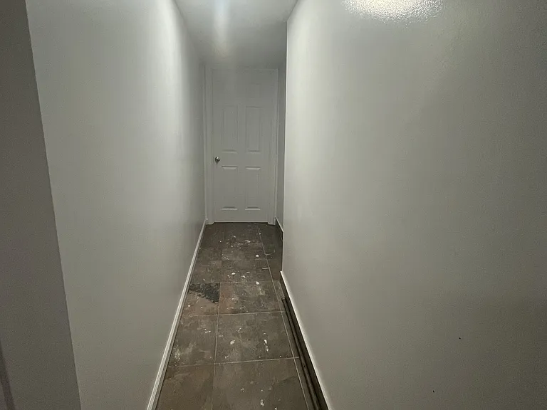 678 Union Ave #1B — Photo 5