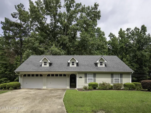 711 Lovers Lane Rd, Booneville, MS 38829