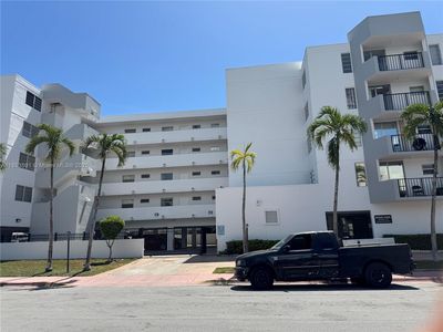 7921 Byron Ave APT 507, Miami Beach, FL, 33141