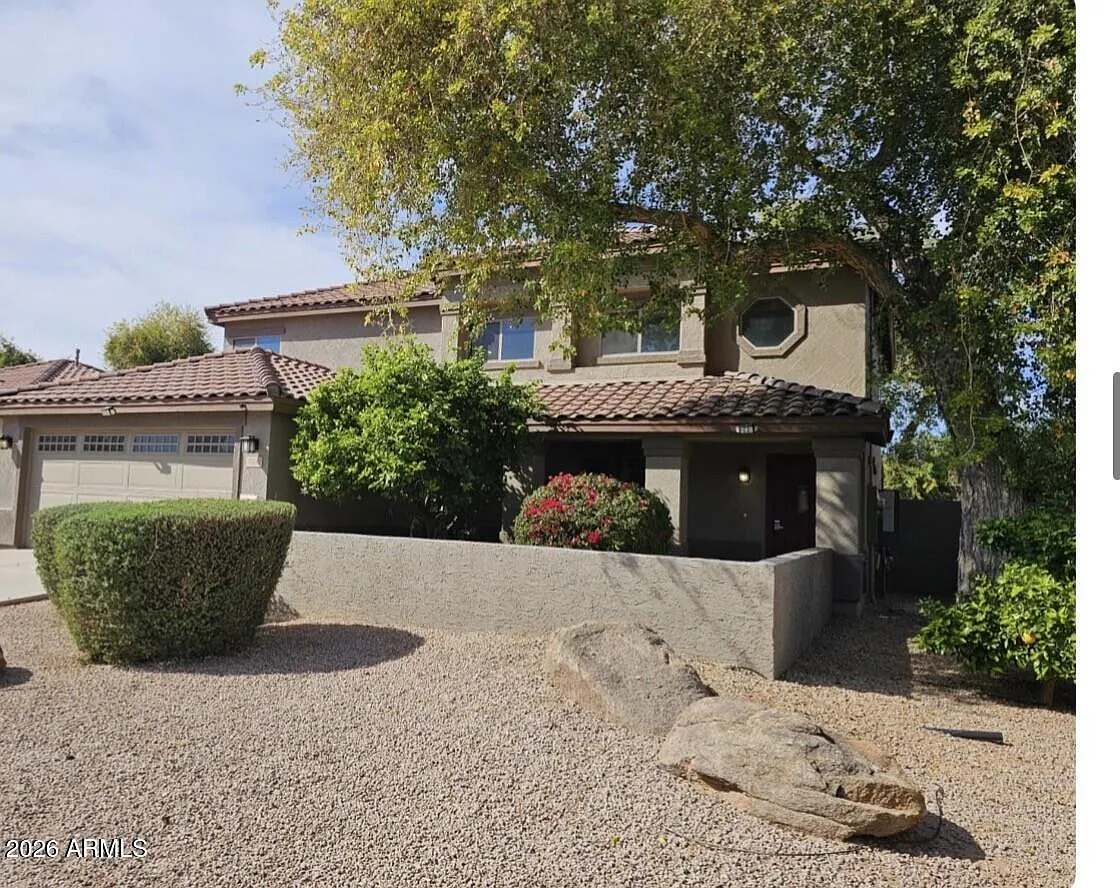 5 bed, 2.5 bath, 3094 sqft, $4,500 — Photo 2