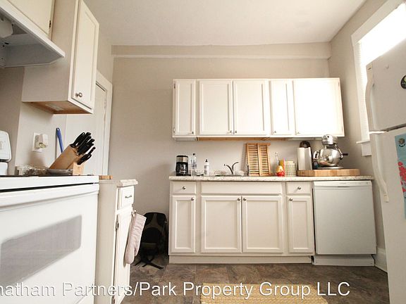 5th image of 369 E Barthman Ave