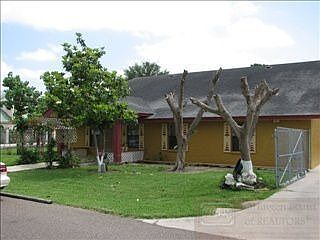 2nd image of 4905 Malaga Ln