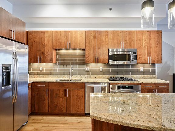 5th image of 401 N 2nd St Unit 408