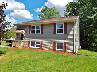 802 N Bergdahl Ct, Mount Pleasant, IA 52641