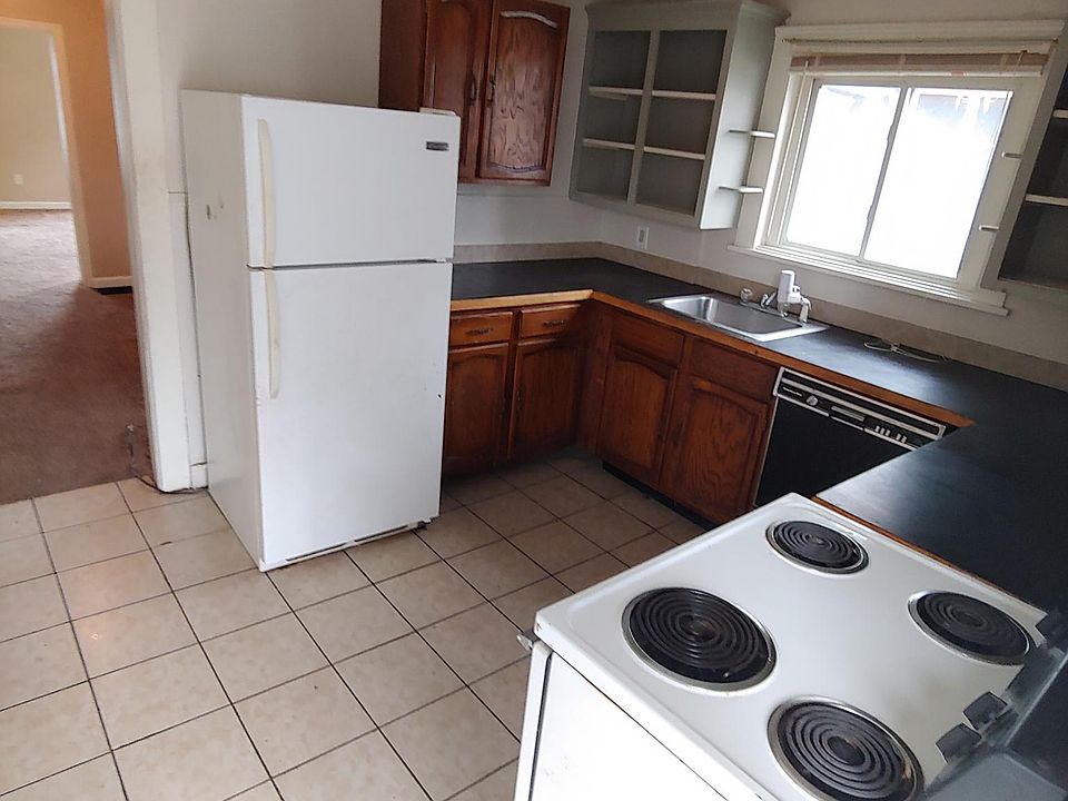 1st image of 9 New Pruyn St