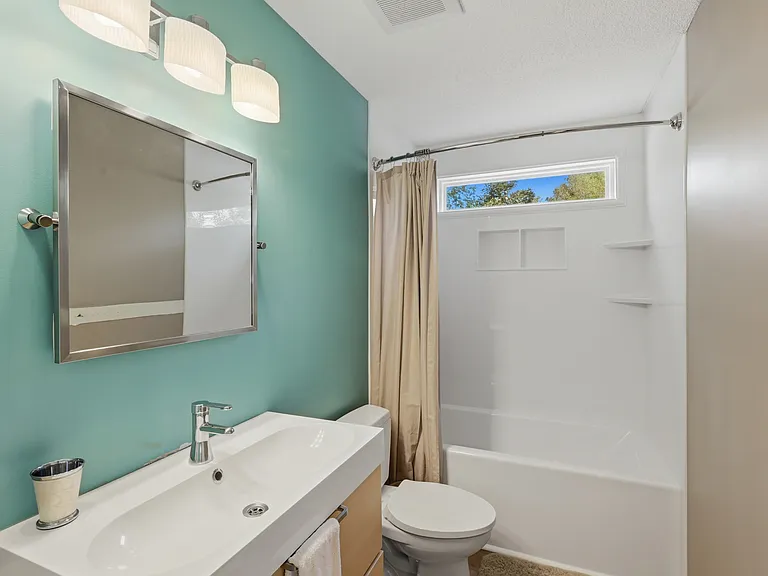 206 Covington Dr — Photo 23