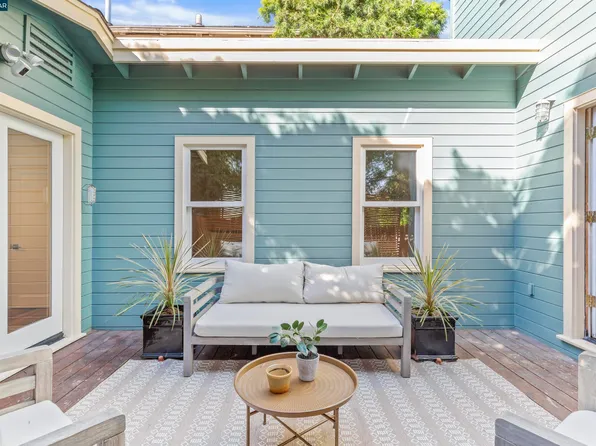 5930 Vallejo St, Oakland, CA 94608