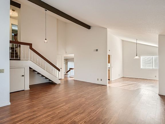 2nd image of 14249 Barrymore St