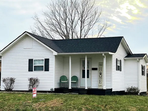 219 N Cedar St, Dresden, TN 38225