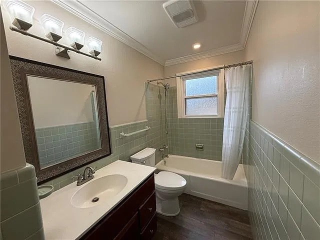 1055 Bonnabel Blvd — Photo 8