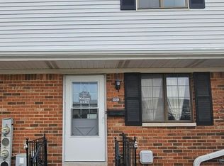 125 Cuttle Rd APT D28, Marysville, MI