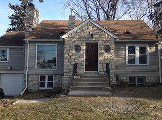 4052 Lake Rd, Robbinsdale, MN 55422