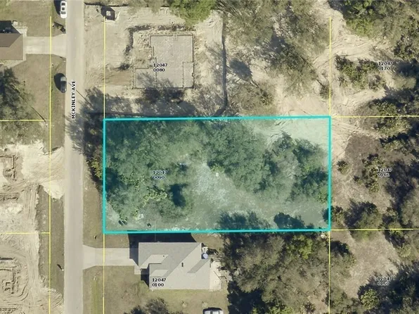 1506 McKinley Ave, Lehigh Acres, FL 33972