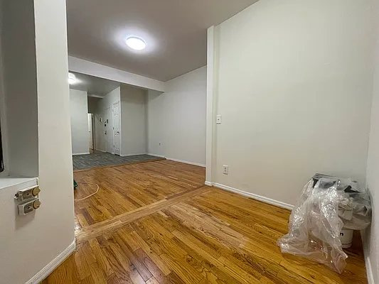 Rented by HOLTON REAL ESTATE INC. | media 16