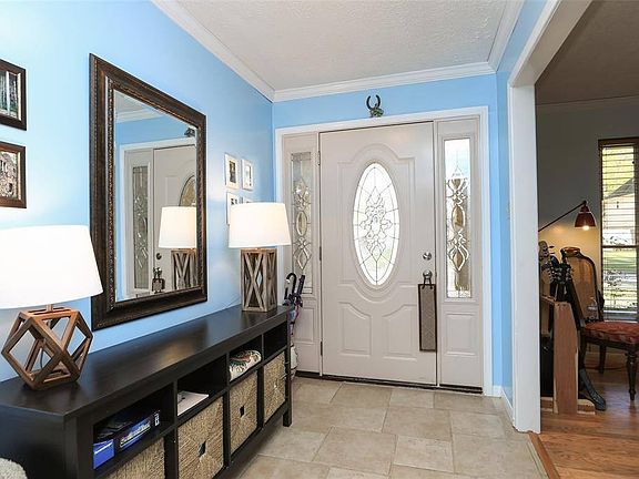 4th image of 12922 Marron Dr