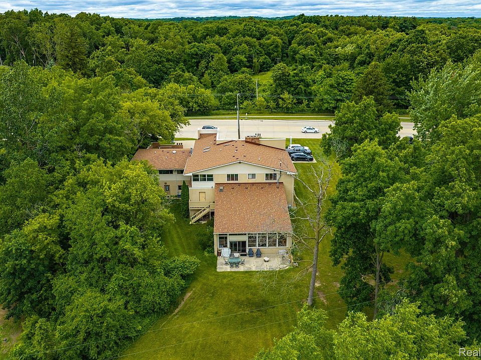 11032 Grand River Rd, photo 6