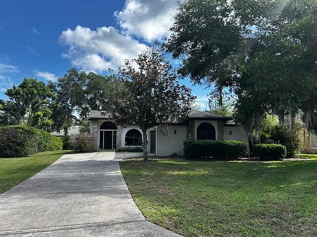1st image of 108 Greentree Lane