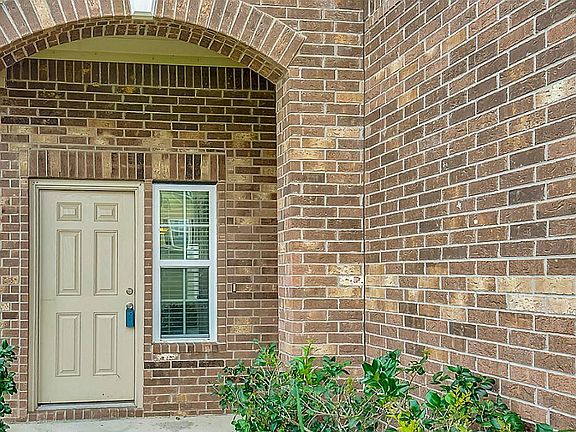 3rd image of 9018 Sweet Blue Jasmine Ln