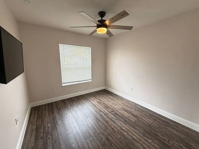 8844 Grand Palms Cir #B — Photo 15